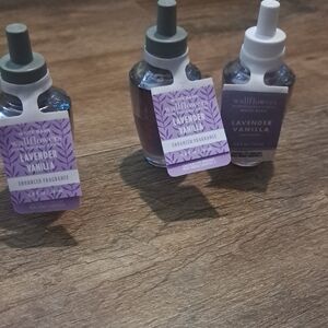 Wallflower Lavender Vanilla Scented Refill - Purple and White